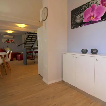 Apartman In Porec/istrien 10446 *