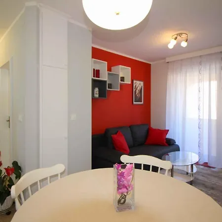 In Porec/istrien 10446 Apartment Porec